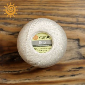 Пряжа YarnArt Iris, молочного кольору