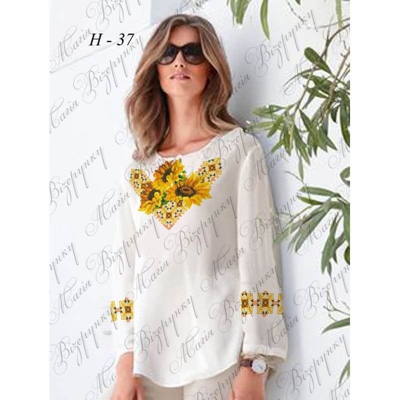 Заготовка жіночої блузи для вишивання Н-37